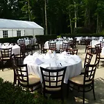 Le Grand Monarque Hotel