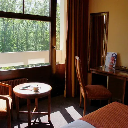 فندق Le Grand Monarque