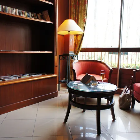 Le Grand Monarque 3* مُلا
