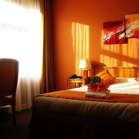 Le Grand Monarque Hotel Melun