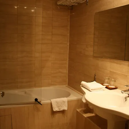 Le Grand Monarque 3*