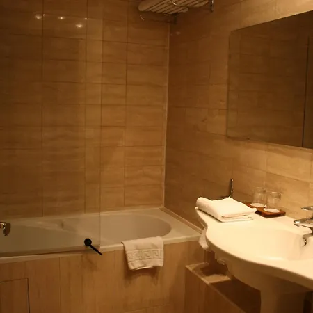 Le Grand Monarque 3*